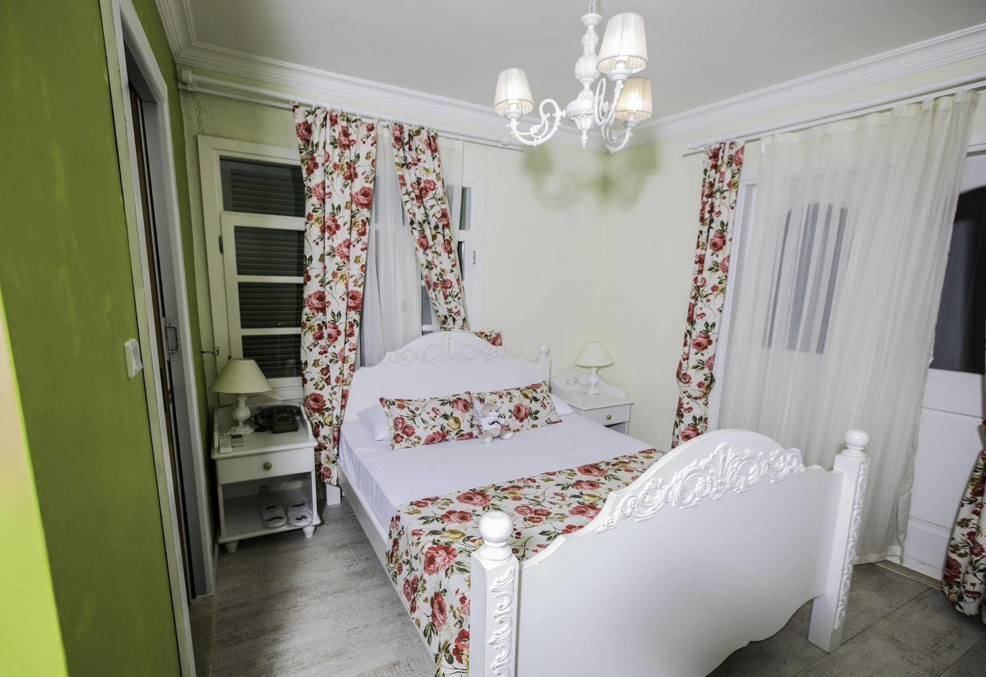 The White Hotel Alaçatı Ngoại thất bức ảnh